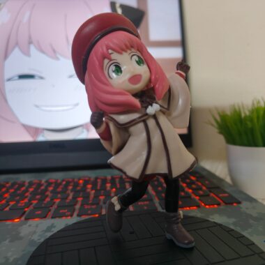 Anya Forger “Autumn Adventure” Figure – Spy x Family