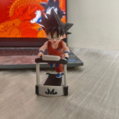 Goku Treadmill Miniature – Anime Training Desk Display Figure - DBZ