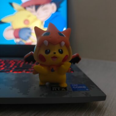 Pikachu in Mega Charizard Y Cosplay – Sky-Flame Sentinel Figure - Pokemon